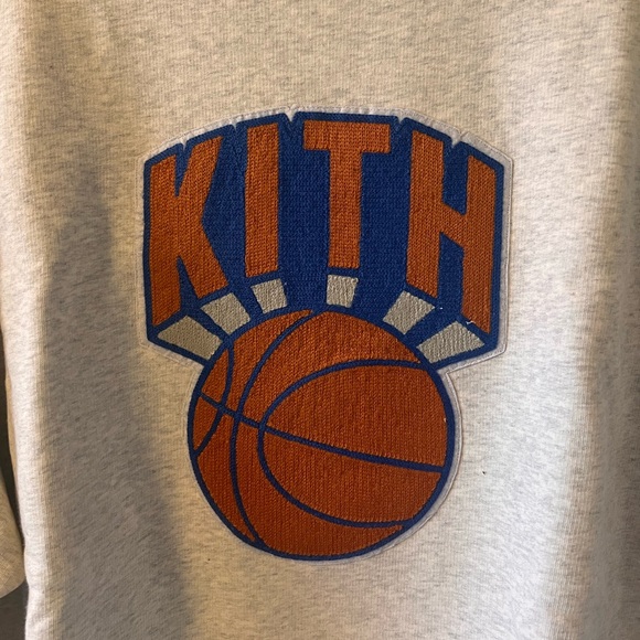 KITH for NY Knicks Retro Crewneck - Picture 2 of 8